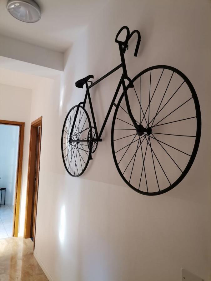 Guesthouse Tree Rooms Industrial Bergame Extérieur photo