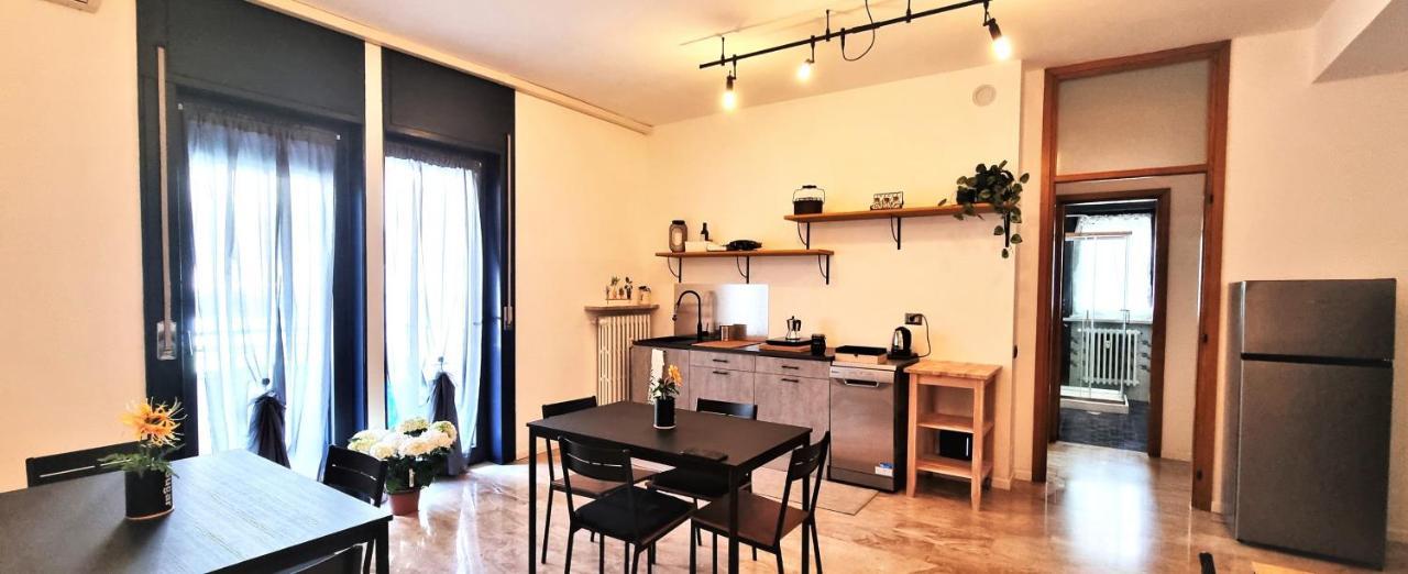 Guesthouse Tree Rooms Industrial Bergame Extérieur photo